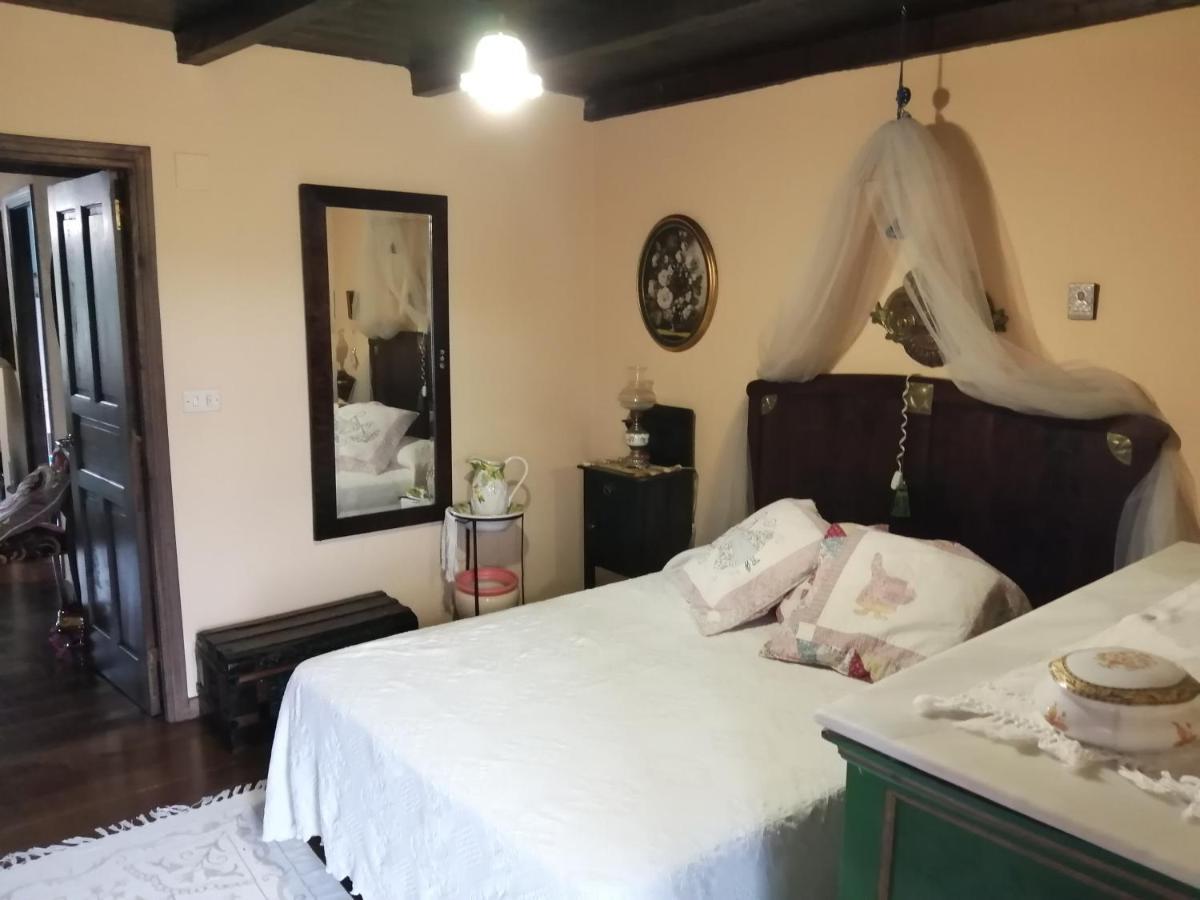 Sobrada Casa Outeゲストハウス エクステリア 写真